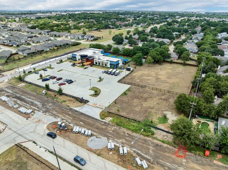 5852 Cromwell-Marine Creek Rd, Fort Worth, TX à vendre - Photo du bâtiment - Image 3 de 4