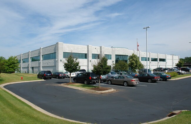 Plus de détails pour 10900 S Nesbitt Ave, Bloomington, MN - Bureau, Industriel à louer