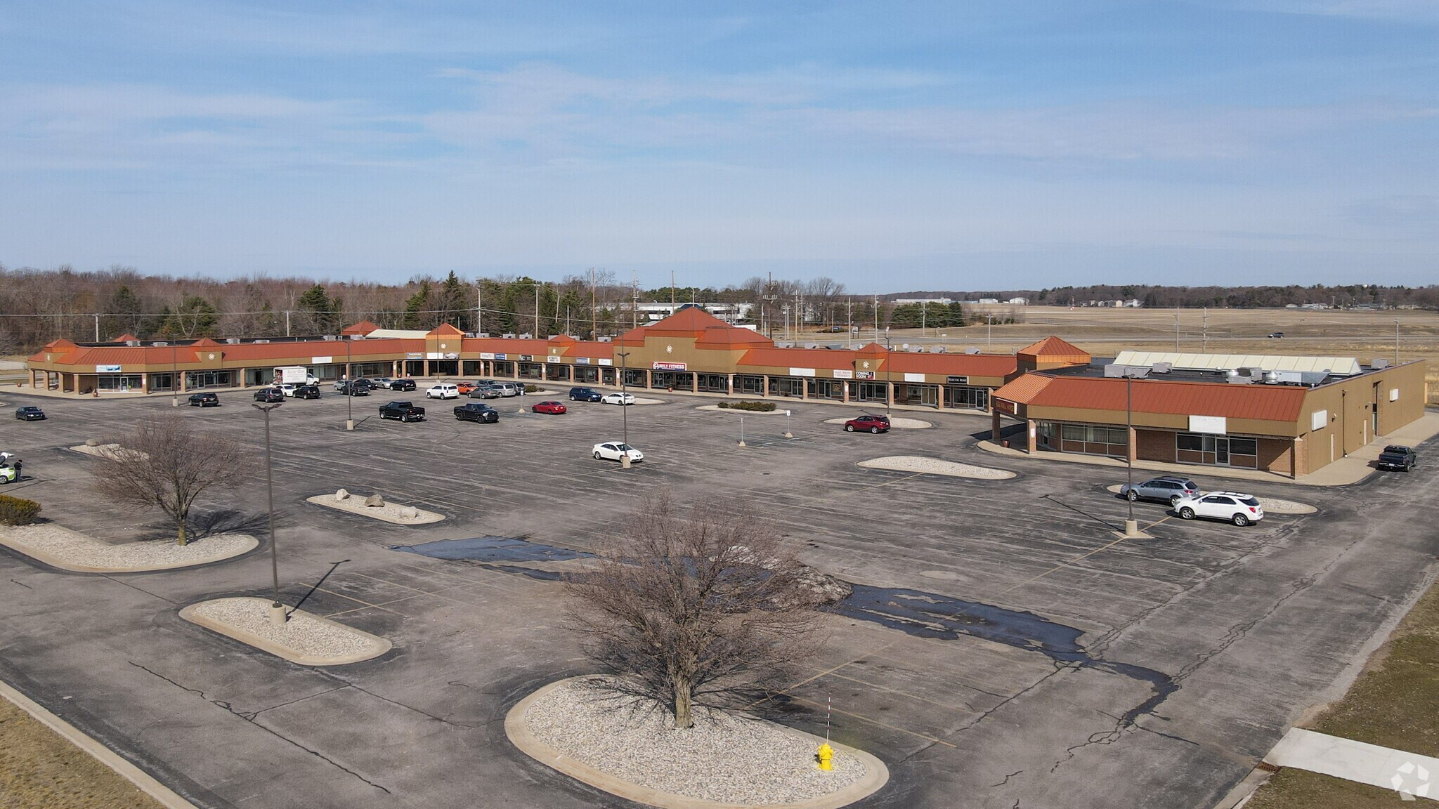 1028-1086 E Sternberg Rd, Muskegon, MI for lease Primary Photo- Image 1 of 7