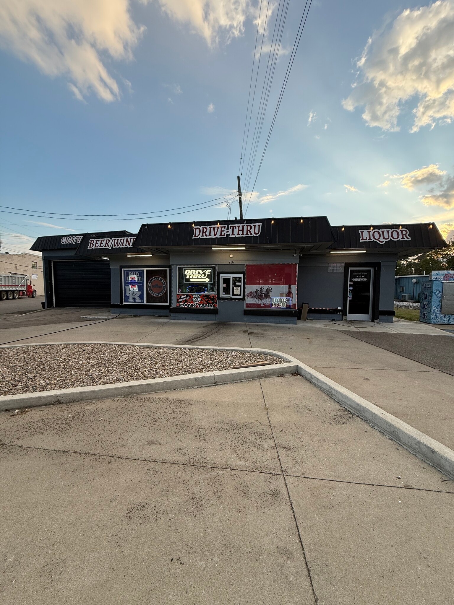 716 E Main St, Richmond, KY for sale Primary Photo- Image 1 of 7