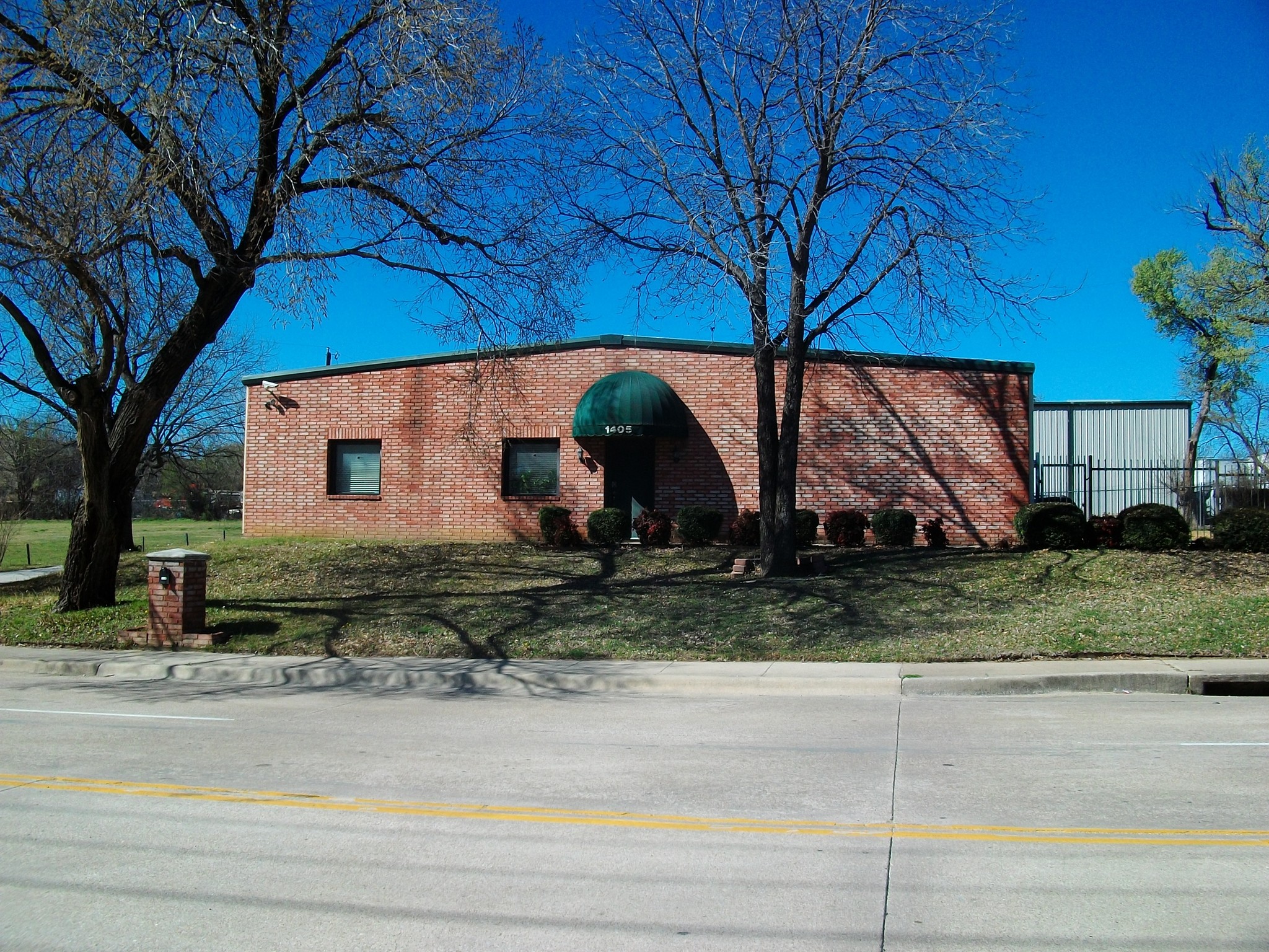 1405 N Union Bower Rd, Irving, TX for sale Building Photo- Image 1 of 4