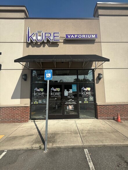 632 W Oglethorpe Hwy, Hinesville, GA for lease - Building Photo - Image 2 of 4