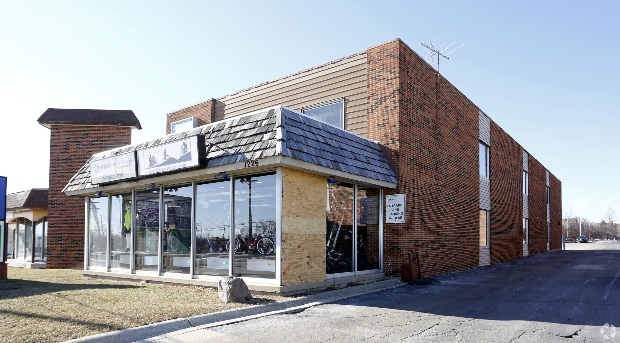 1226 N Roselle Rd, Schaumburg, IL for lease Primary Photo- Image 1 of 14