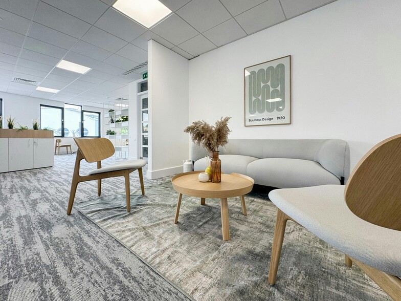 593-599 Fulham Rd, London for lease - Interior Photo - Image 3 of 35