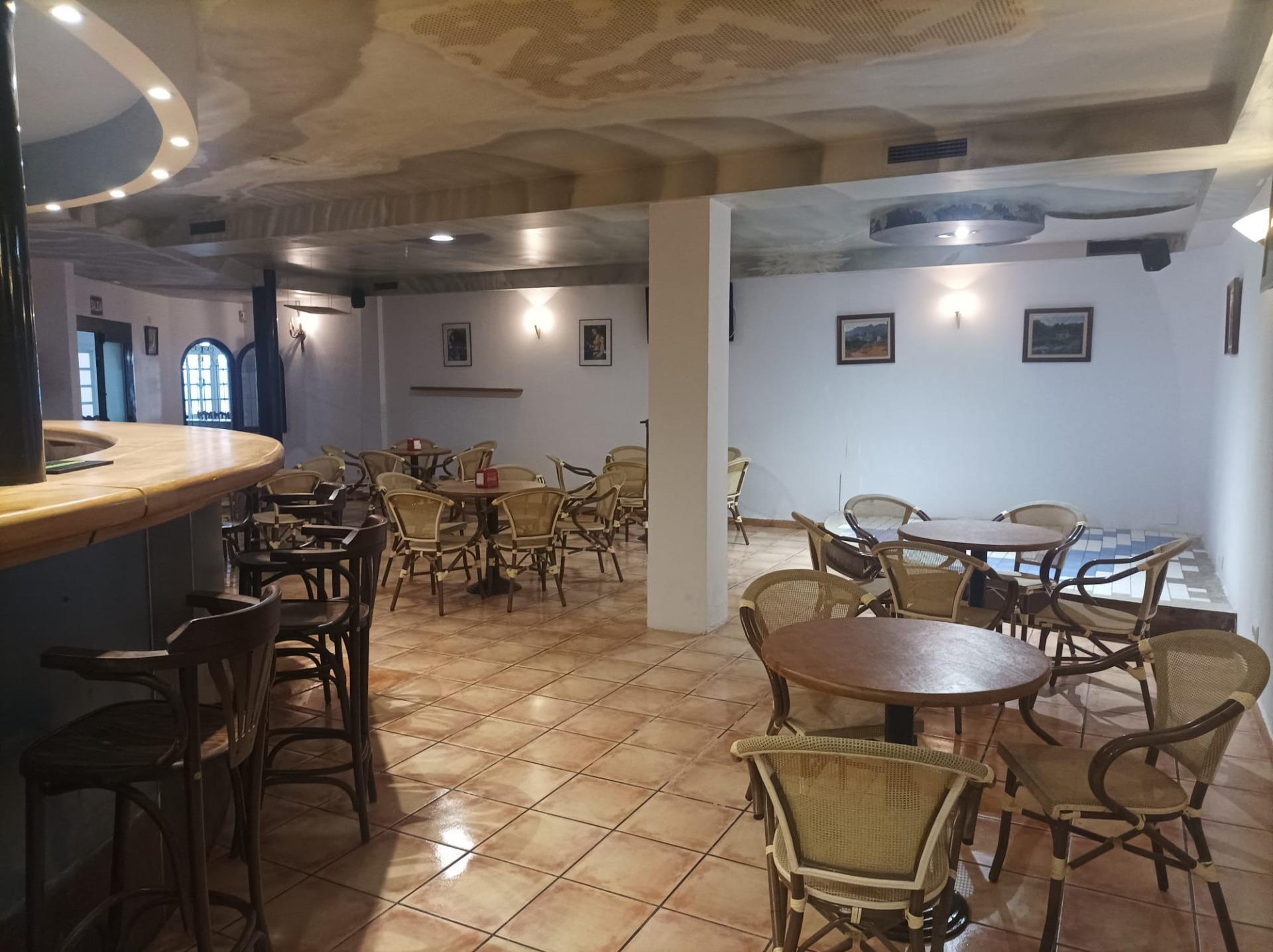 Multifamily in Roses, Gerona for sale Primary Photo- Image 1 of 4