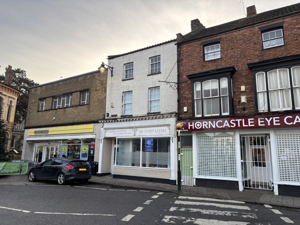 1-2 Market Pl, Horncastle for lease Primary Photo- Image 1 of 2