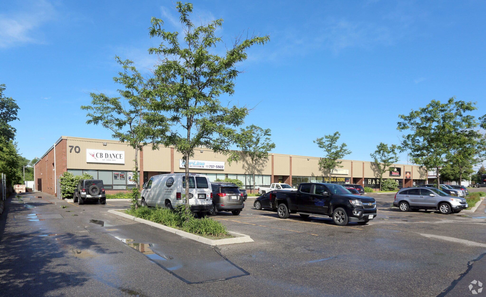 70 Newkirk Rd, Richmond Hill, ON à vendre Photo principale- Image 1 de 1