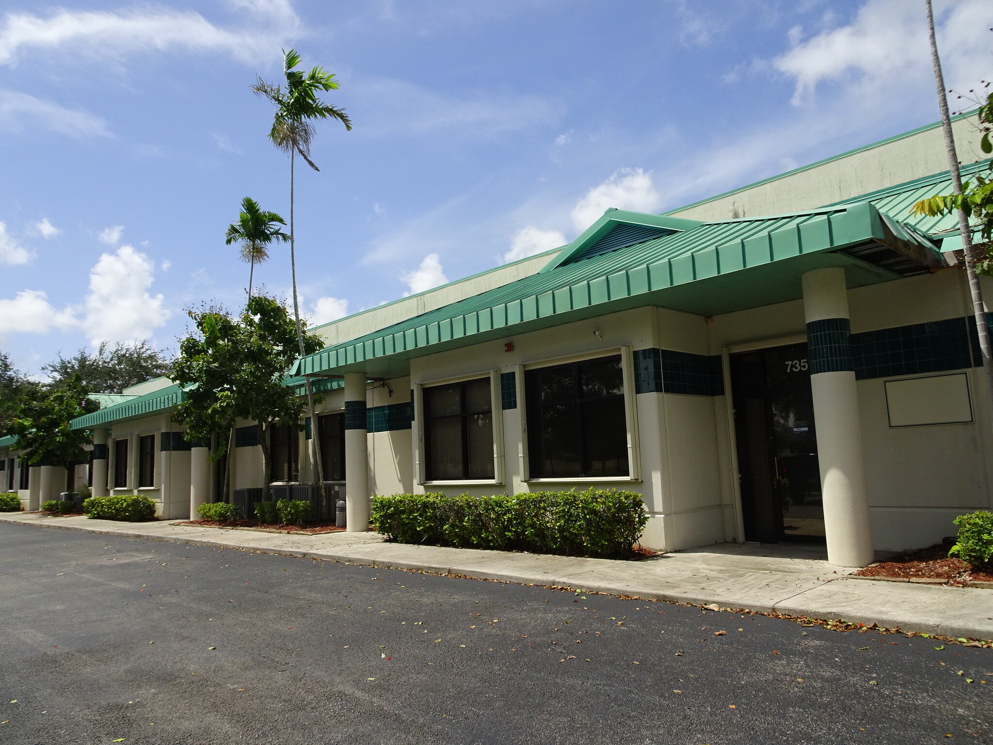 739 Shotgun Rd, Sunrise, FL for lease Building Photo- Image 1 of 24