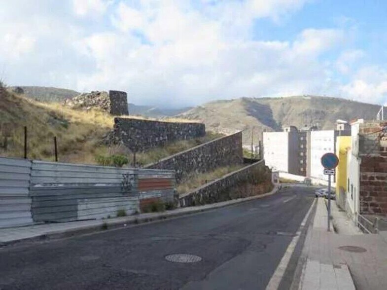 Land in San Cristóbal de La Laguna, Santa Cruz de Tenerife for sale - Building Photo - Image 1 of 4