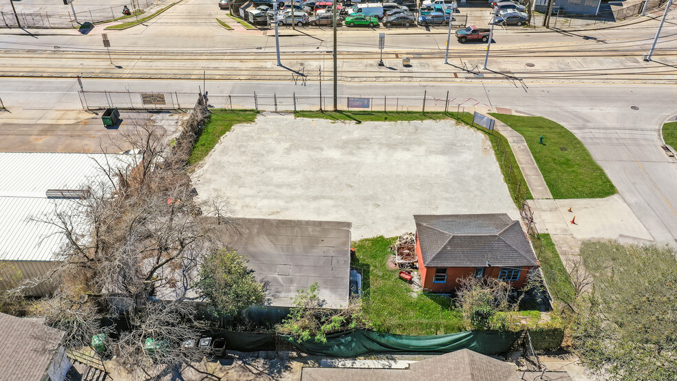 5701 Harrisburg Blvd, Houston, TX for sale - Building Photo - Image 1 of 1