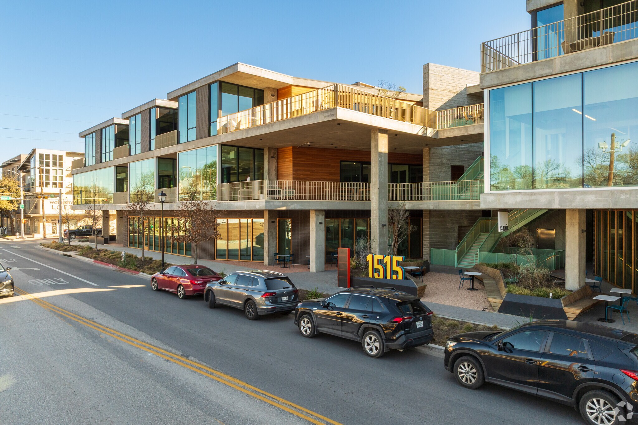 1515 E Cesar Chavez St, Austin, TX à louer Photo principale- Image 1 de 53