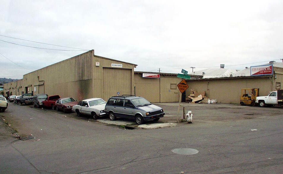 900-920 76th Ave, Oakland, CA à louer - Photo du bâtiment - Image 2 de 5