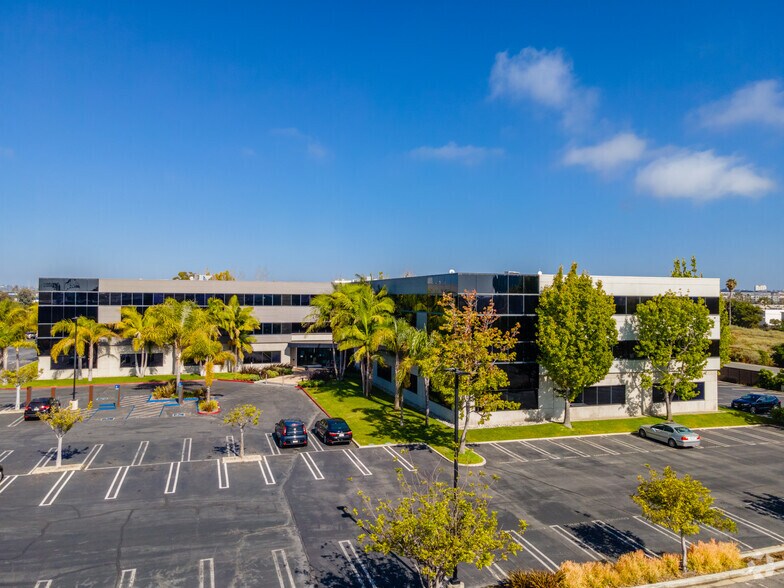 4551 Glencoe Ave, Marina Del Rey, CA for lease - Primary Photo - Image 1 of 12