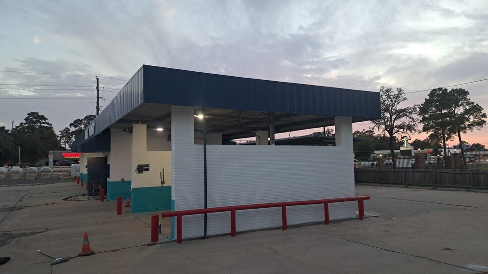 5803 FM 1960 Rd E, Humble, TX à vendre - Photo du bâtiment - Image 3 de 7