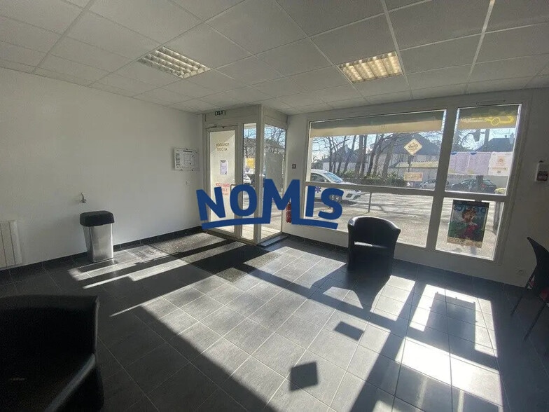 Commerce de détail dans Nantes à louer - Hall d’entrée - Image 2 de 5