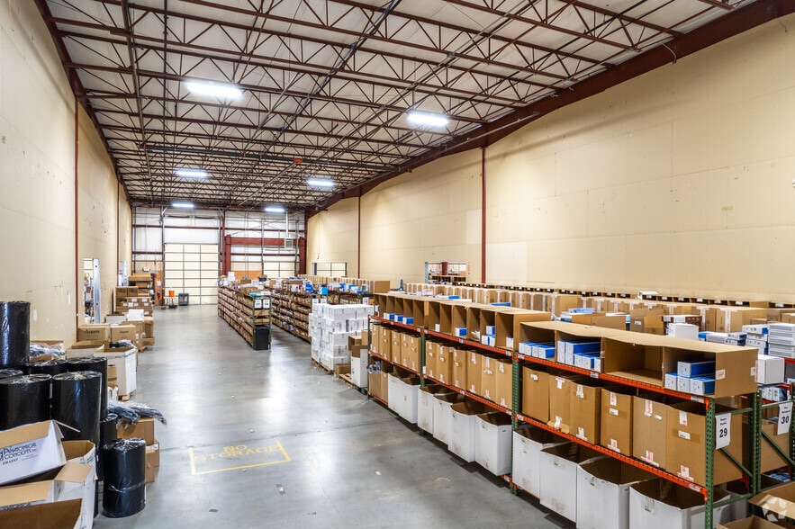 360 Steel Way, Lancaster, PA for lease - Interior Photo - Image 3 of 28
