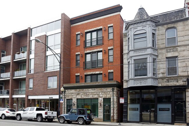 Plus de détails pour 2650 N Halsted St, Chicago, IL - Commerce de détail à louer