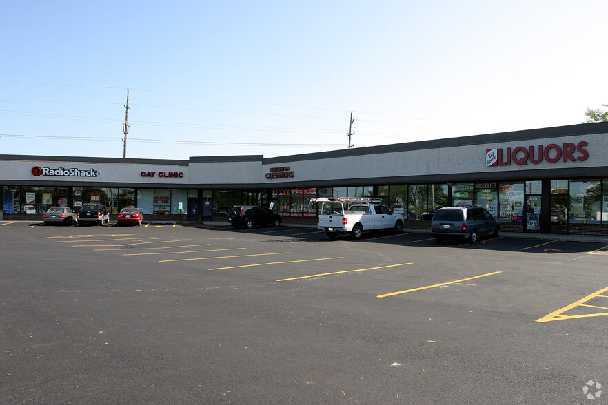 831-843 N Wilke Rd, Arlington Heights, IL for lease - Other - Image 1 of 3