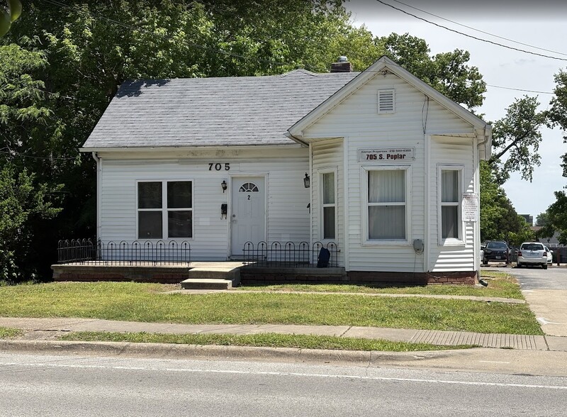 705 S Poplar St, Carbondale, IL for sale - Primary Photo - Image 1 of 1