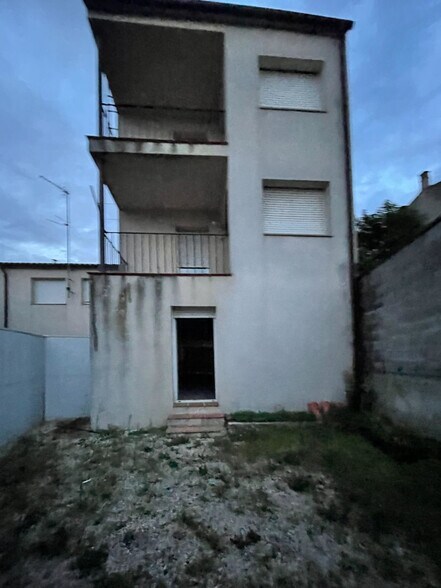 View Photo