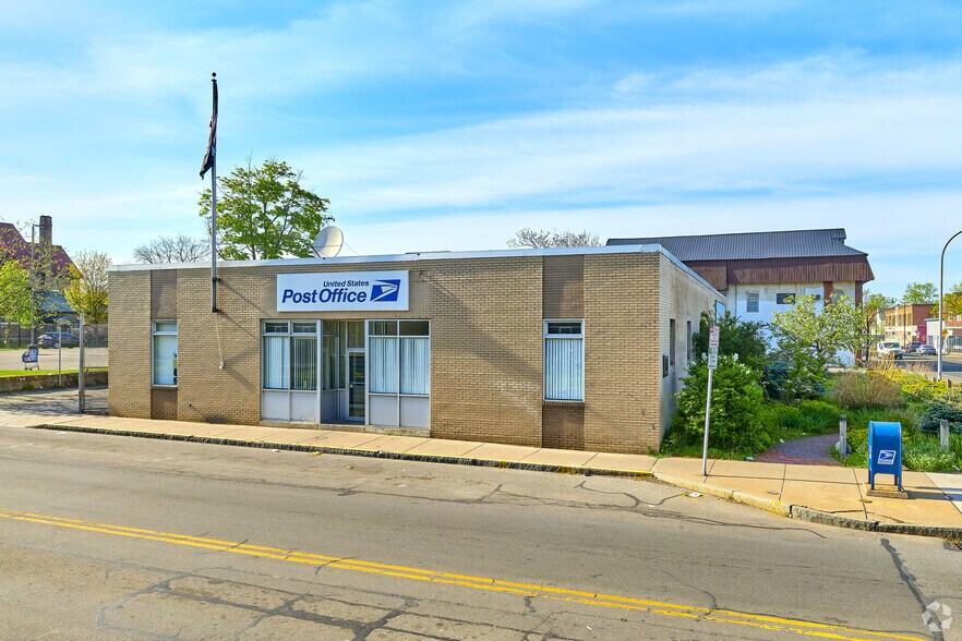 376 Lexington Ave, Rochester, NY à vendre - Photo du bâtiment - Image 2 de 7