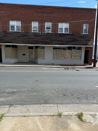 Plus de détails pour 128 N Wayne Ave, Waynesboro, VA - Commerce de détail à louer