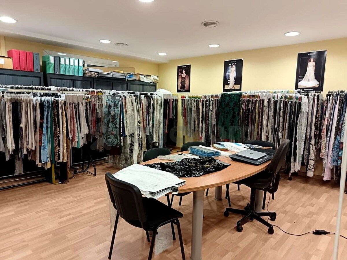 Barcelona, BAR 08004 - Unit - -  - Interior Photo - Image 1 of 22