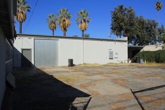 1030 W 2nd St, Pomona, CA à louer Photo du bâtiment- Image 2 de 5