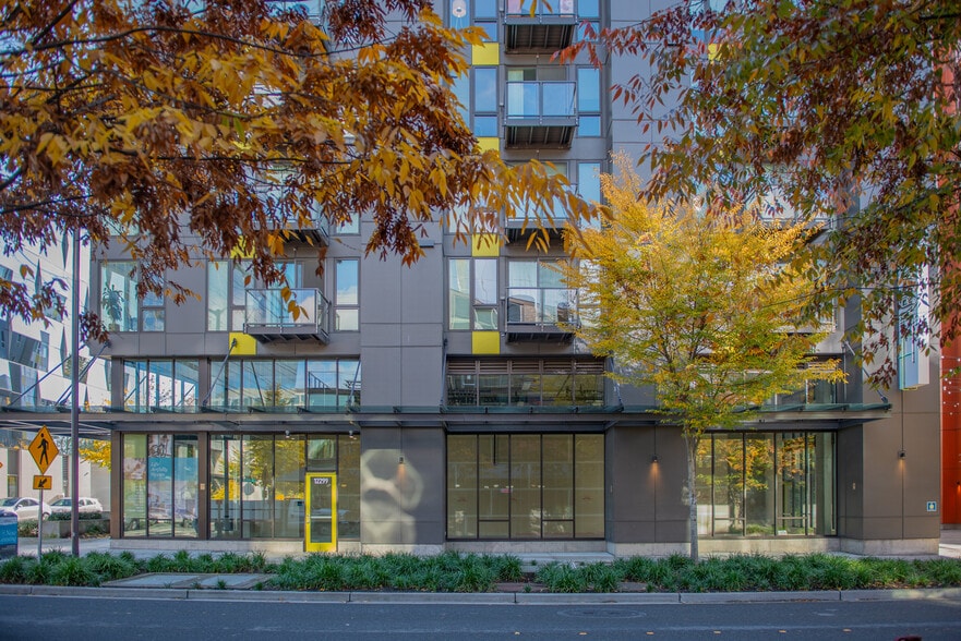 12282 NE 12th Ln, Bellevue, WA for lease - Building Photo - Image 3 of 7