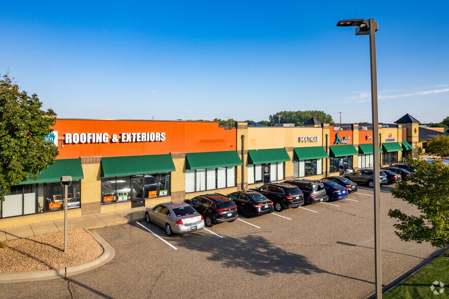 14165 James Rd, Rogers, MN à louer - Photo du bâtiment - Image 3 de 9