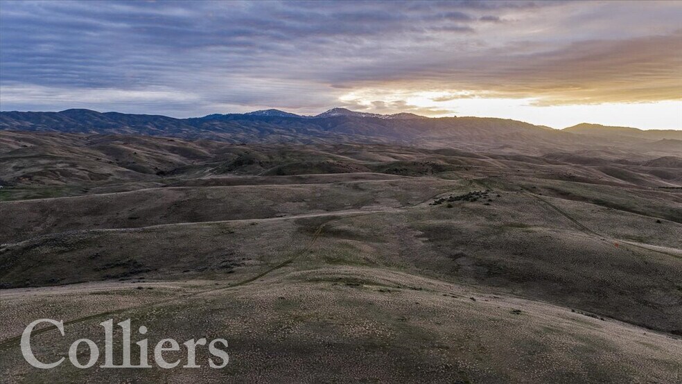 1600 E Aerie Ln, Eagle, ID à vendre - Photo du bâtiment - Image 2 de 8