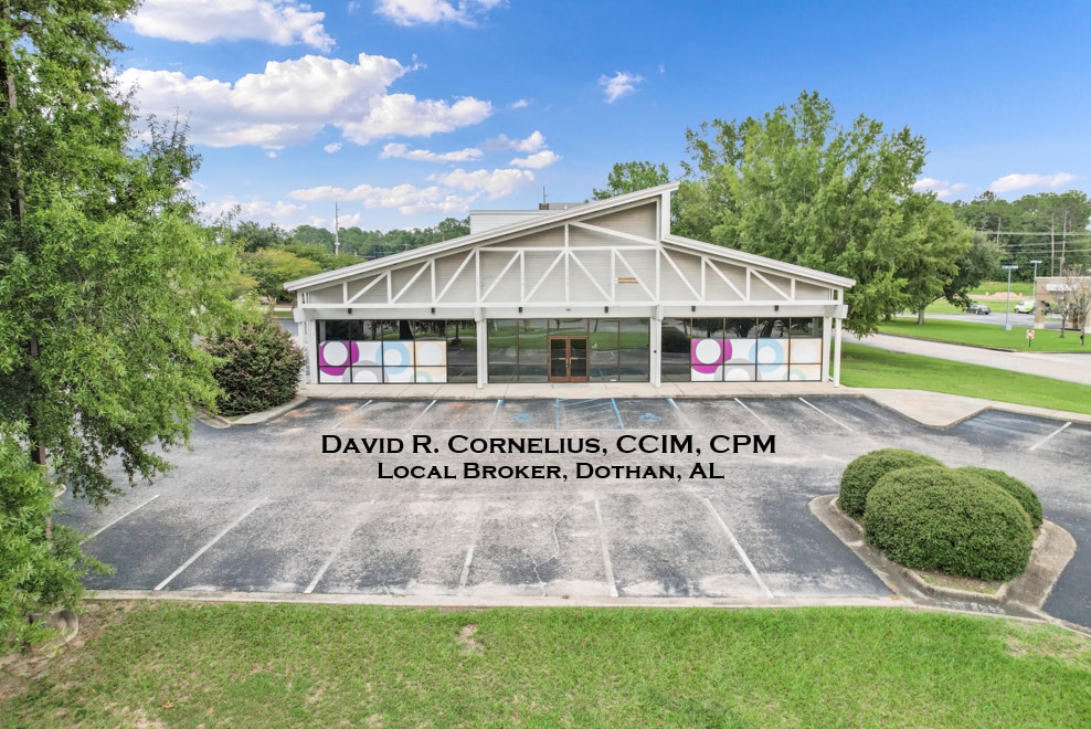 200 Buyers Dr, Dothan, AL for lease Building Photo- Image 1 of 10