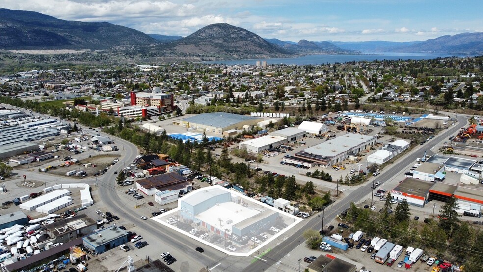 559 Okanagan Av E, Penticton, BC for sale - Aerial - Image 3 of 8