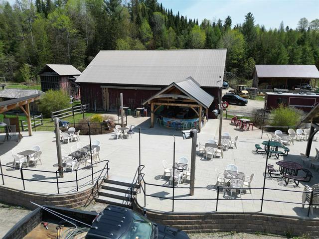 44 Belden Hill Rd, East Burke, VT à vendre Photo du bâtiment- Image 1 de 25