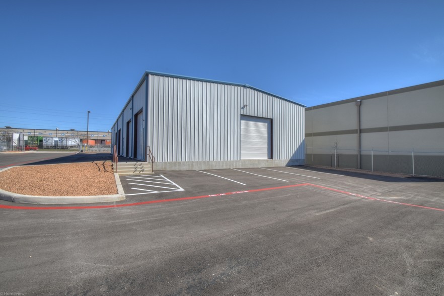 5731 Rittiman Plz, San Antonio, TX for lease - Building Photo - Image 2 of 6