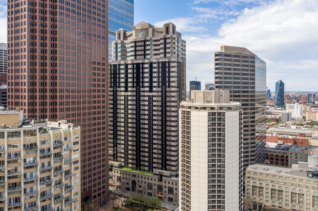 Plus de détails pour 100 N 18th St, Philadelphia, PA - Coworking à louer