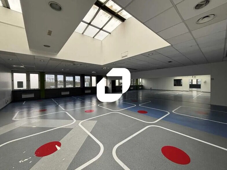 Office in Évry-Courcouronnes for lease - Interior Photo - Image 3 of 12