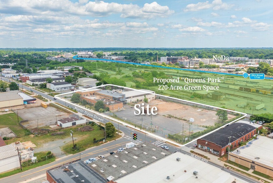 2130 N Tryon St, Charlotte, NC à vendre - Photo du bâtiment - Image 3 de 4