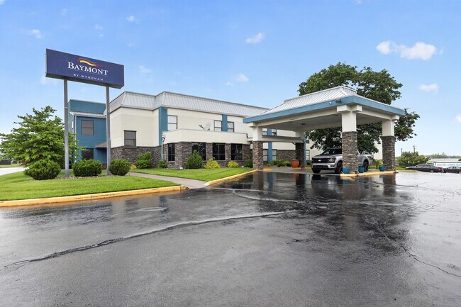 More details for 40 New Garver Rd, Monroe, OH - Hospitality for Sale