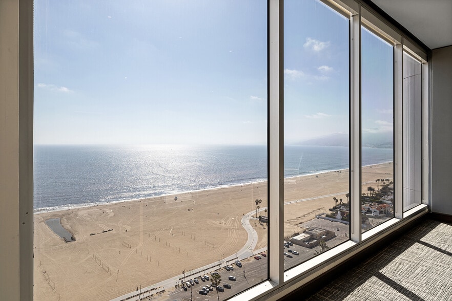 100 Wilshire Blvd, Santa Monica, CA for lease - Building Photo - Image 1 of 11