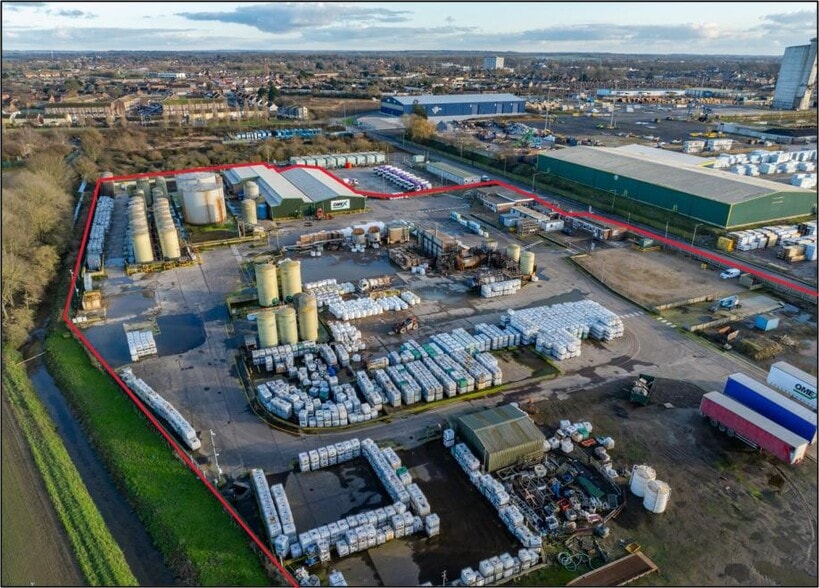 Commercial Development Land - OMEX portfolio of 2 properties for sale on LoopNet.ca - Aerial - Image 2 of 15