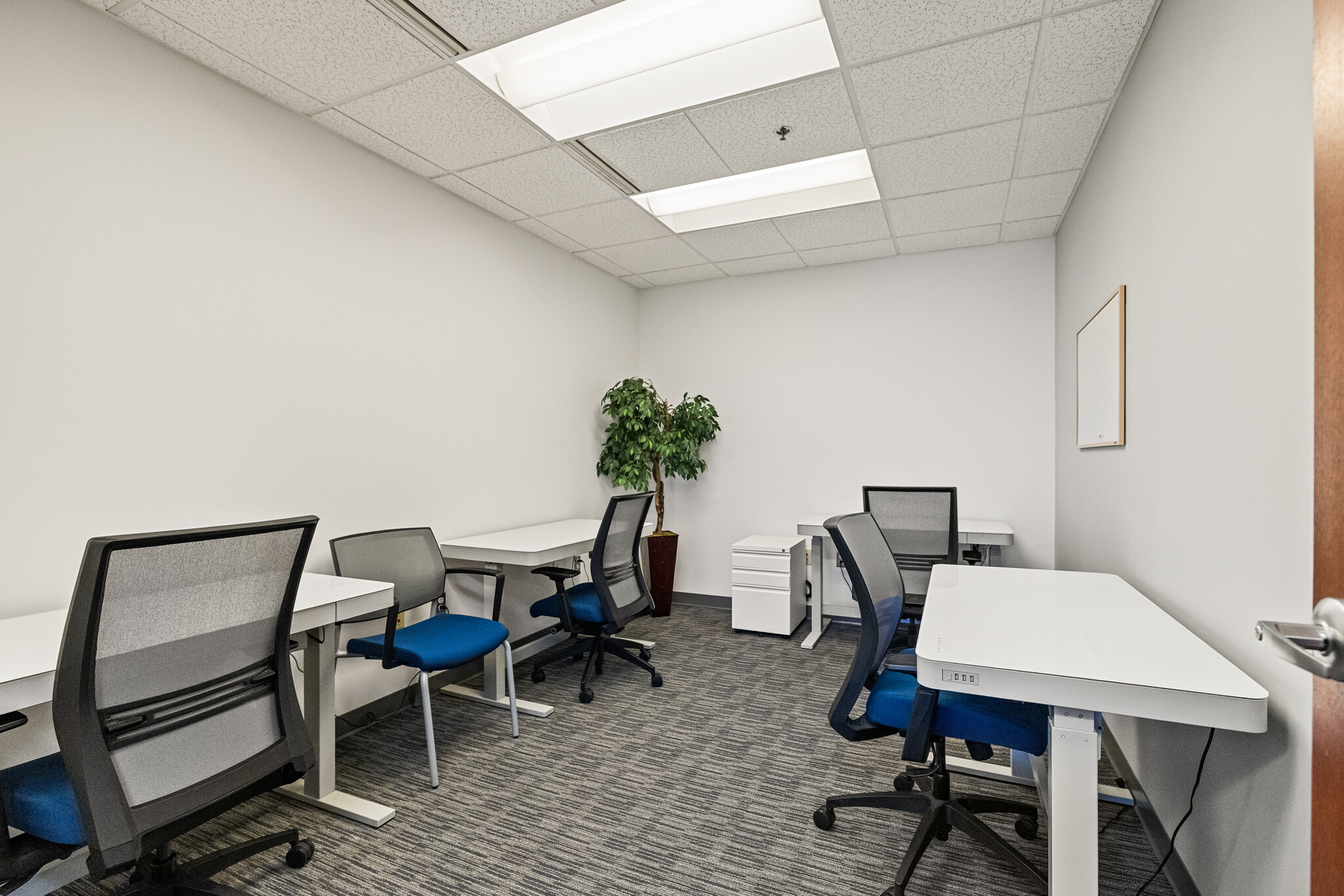 755 W Big Beaver Rd, Troy, MI à louer Photo intérieure- Image 1 de 1