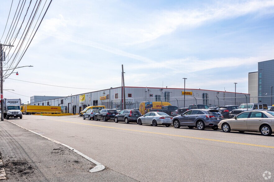 420 E St, South Boston, MA à louer - Photo du bâtiment - Image 2 de 3