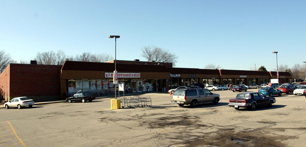 10009-10067 Bellefontaine Rd, Saint Louis, MO à louer - Photo du bâtiment - Image 3 de 10