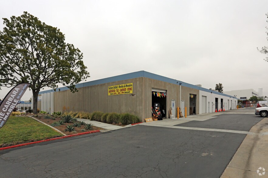 9593-9607 Distribution Ave, San Diego, CA à louer - Photo du bâtiment - Image 3 de 4