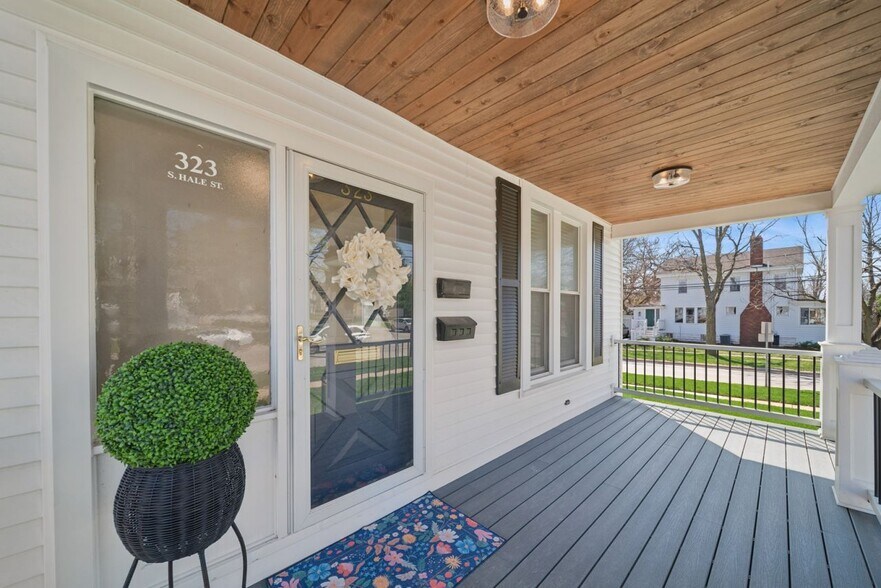 323 S Hale St, Wheaton, IL à vendre - Photo du bâtiment - Image 2 de 21