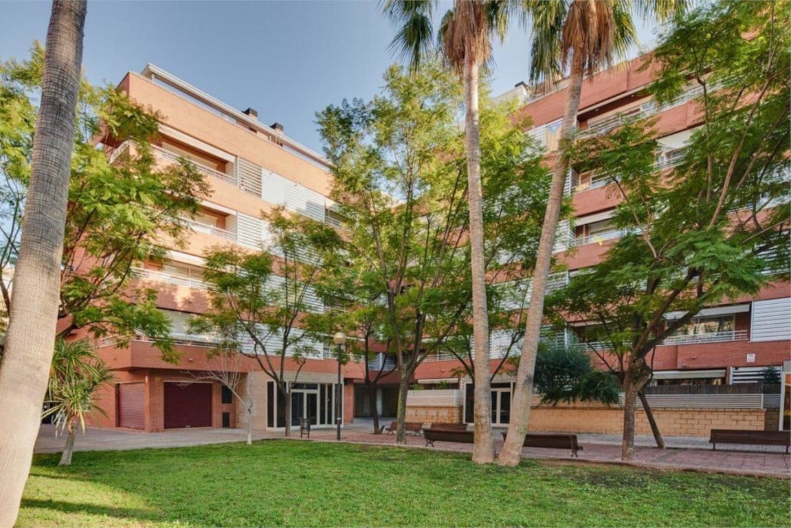 Immeuble residentiel dans Vilanova i la Geltrú, Barcelona à vendre Photo principale- Image 1 de 3