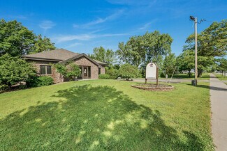 Plus de détails pour 2770 Manitowoc Rd, Green Bay, WI - Bureau à vendre
