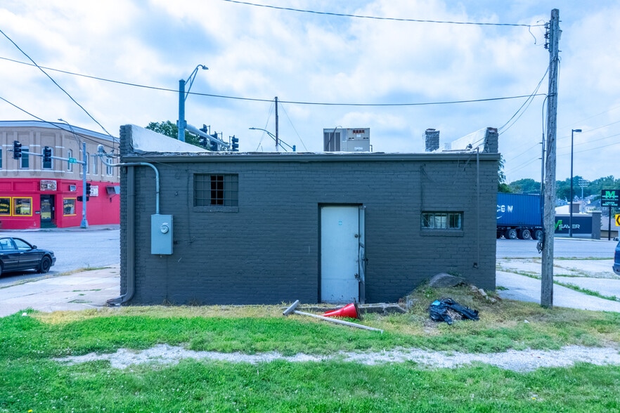 2002 Missouri Ave, Omaha, NE for sale - Building Photo - Image 2 of 6