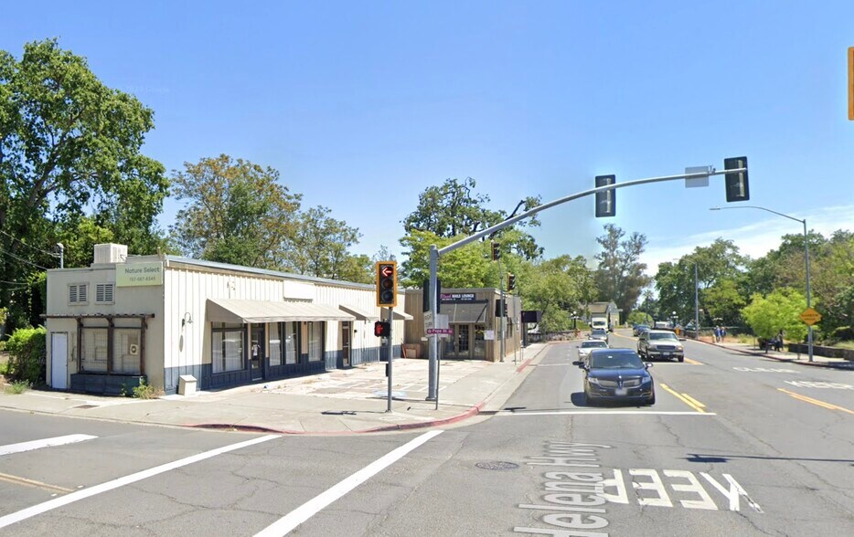 1080 Main St, Saint Helena, CA for lease - Building Photo - Image 2 of 7